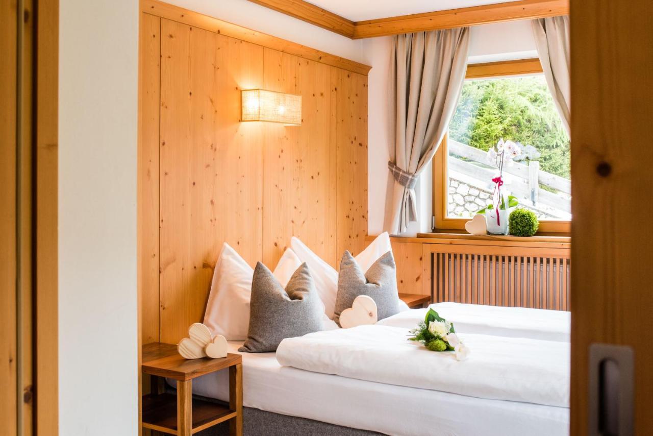 Residence Sovara Santa Cristina Val Gardena ภายนอก รูปภาพ